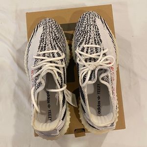 BRAND NEW! Adidas Yeezy Boost 350 V2 Zebra brand new!